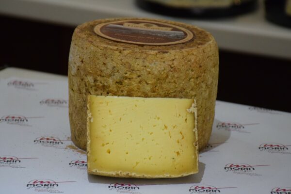 Le Thérondels, fromage aveyronnais, disponible chez MORIN Fromager à Aurillac.