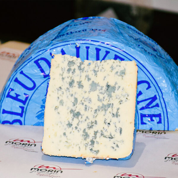 Le Bleu d'Auvergne AOP disponible chez MORIN Fromager à Aurillac.